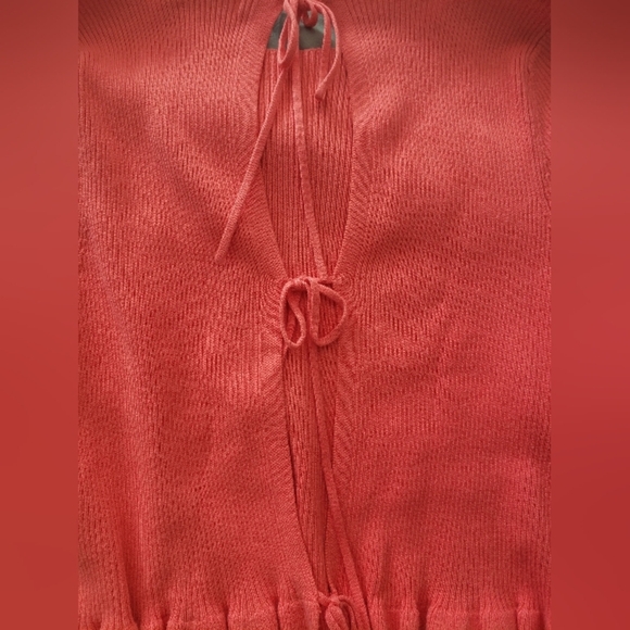 Lush Coral Knit Blouse with Ruffle Hem-L - Picture 3 of 6